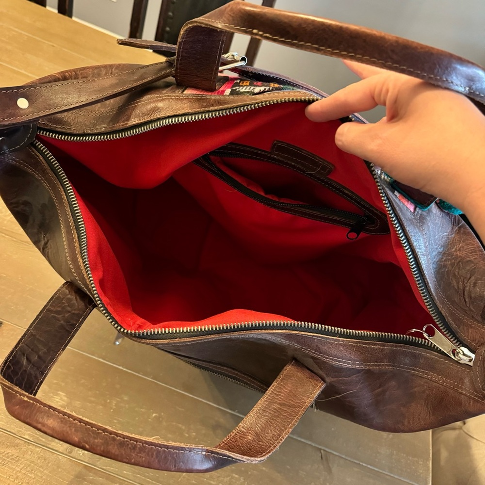 Nena & Co. The Perfect Weekender Travel Bag - Picture 5 of 11